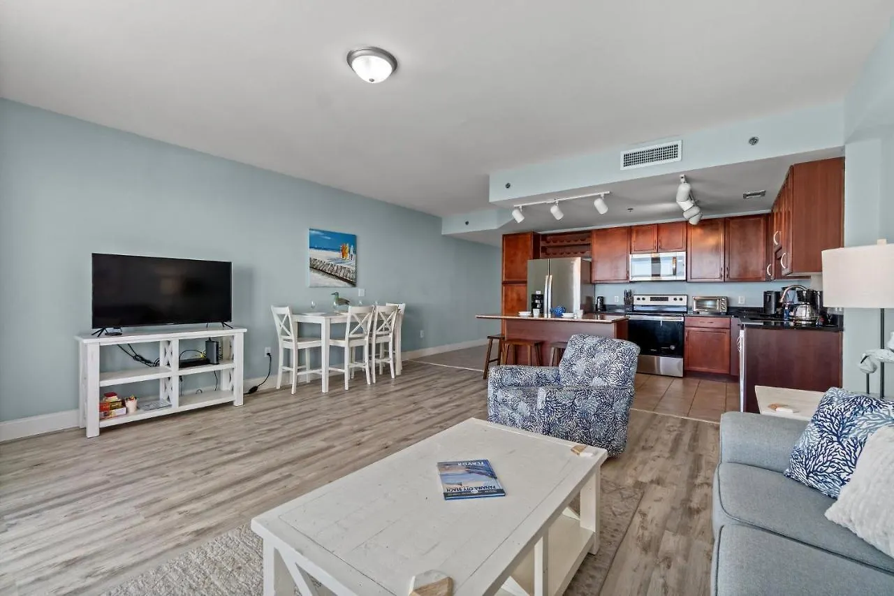 Laketown Wharf Resort #1518 By Book That Condo Panama City Beach United States