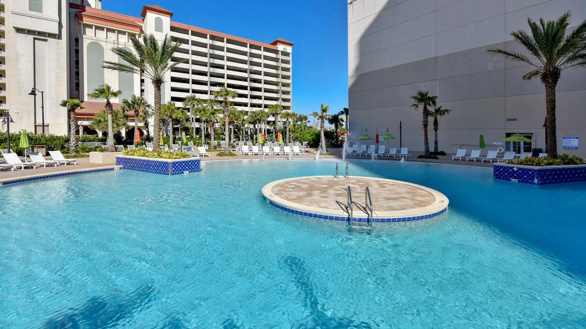 Laketown Wharf Resort #1518 By Book That Condo Panama City Beach Holiday home