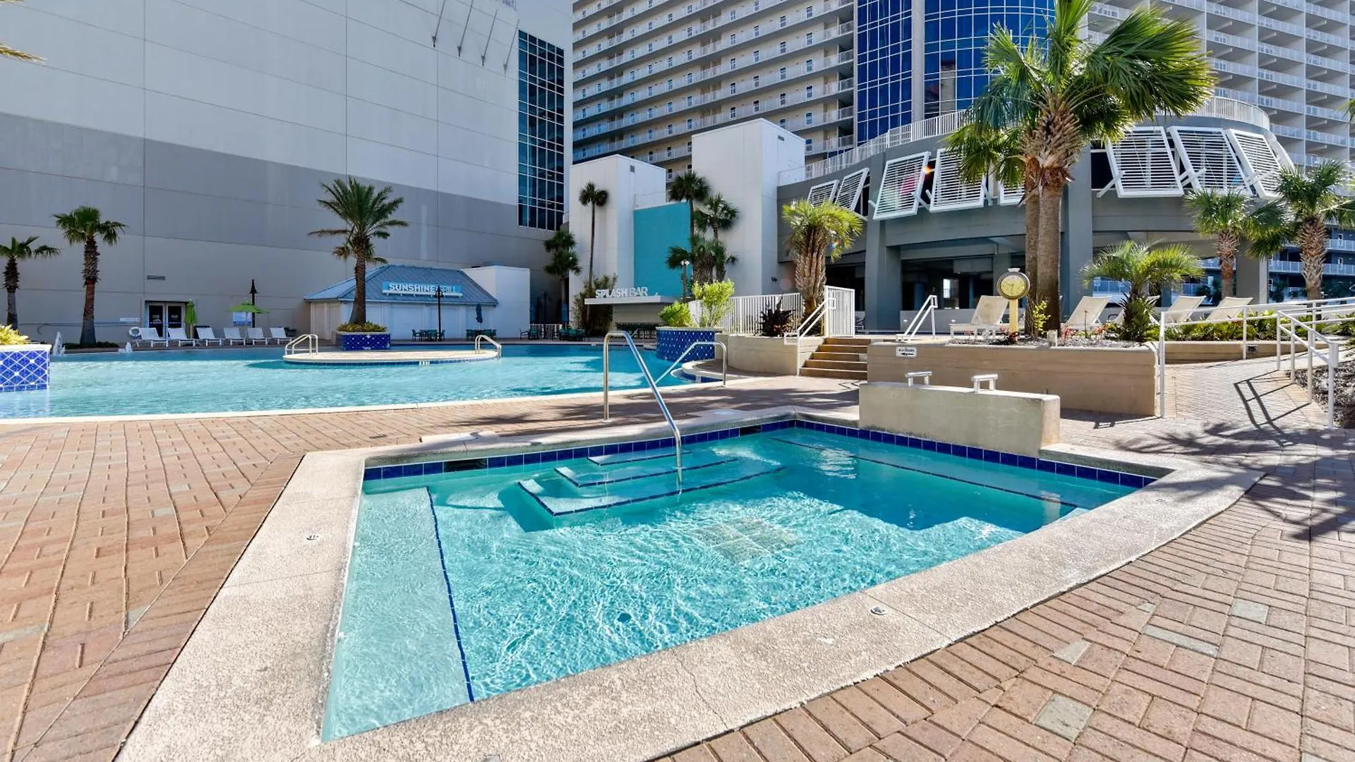 Holiday home Laketown Wharf Resort #1518 By Book That Condo Panama City Beach