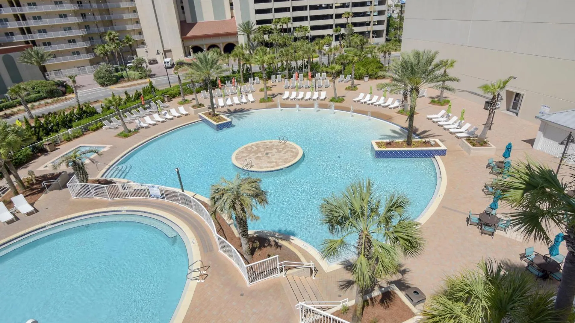 Laketown Wharf Resort #1518 By Book That Condo Panama City Beach United States